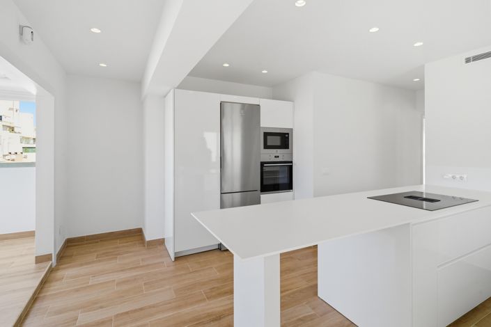 Image No.23-4 Bed Penthouse for sale