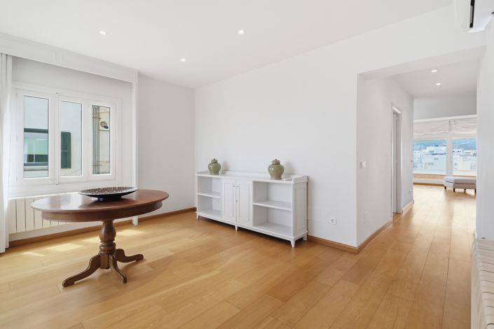 Image No.38-4 Bed Penthouse for sale