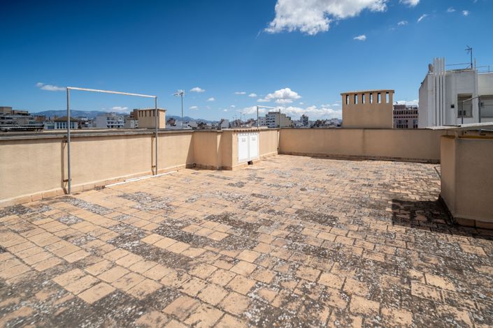 Image No.42-4 Bed Penthouse for sale