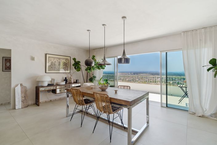 Image No.8-5 Bed Villa for sale