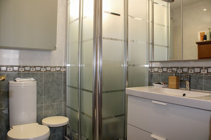Image No.17-2 Bed Apartment for sale
