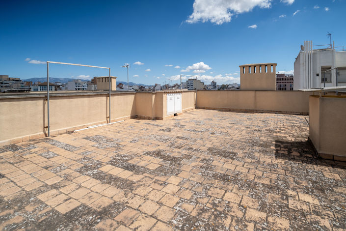 Image No.26-2 Bed Apartment for sale