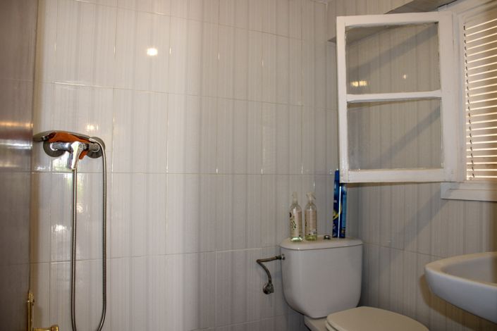 Image No.12-4 Bed Townhouse for sale