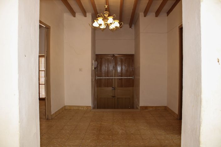 Image No.15-4 Bed Townhouse for sale