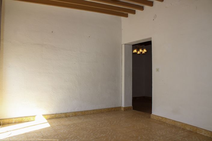 Image No.19-4 Bed Townhouse for sale