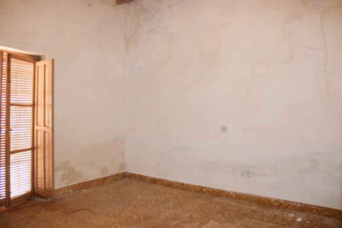 Image No.23-4 Bed Townhouse for sale