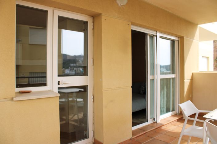 Image No.25-2 Bed Apartment for sale