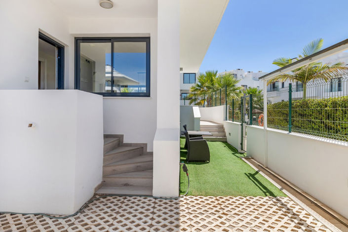 Image No.27-3 Bed Property for sale