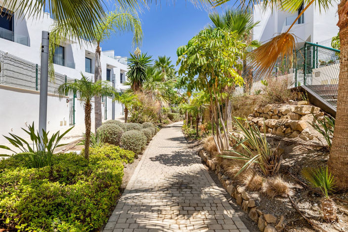 Image No.29-3 Bed Property for sale