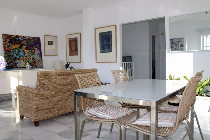 Image No.17-3 Bed Property for sale