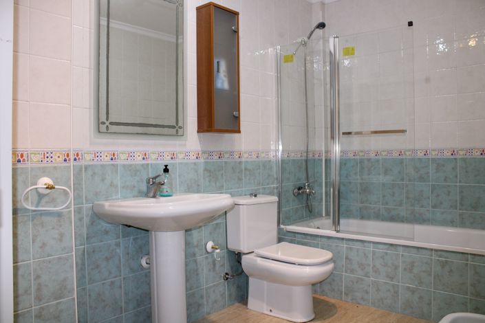 Image No.21-3 Bed Property for sale