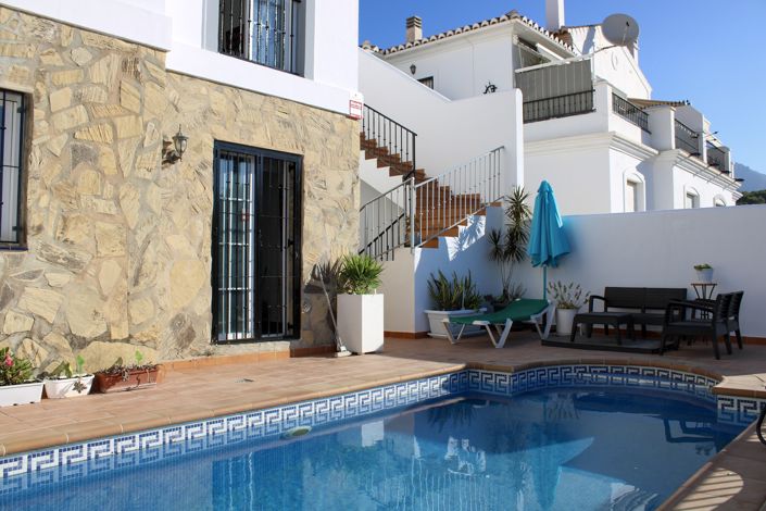 Image No.39-3 Bed Property for sale