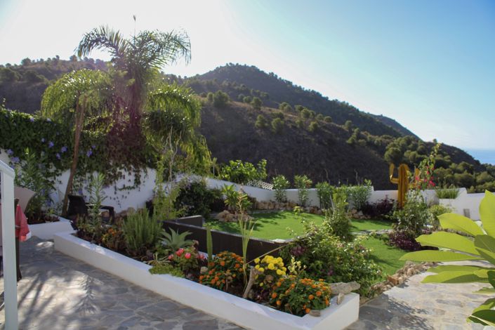 Image No.42-3 Bed Property for sale