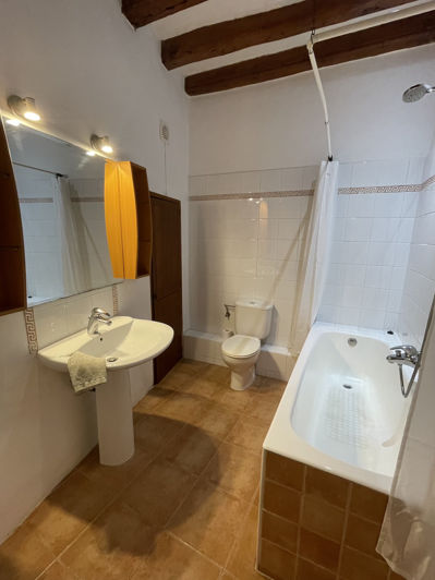 Image No.21-3 Bed Apartment for sale