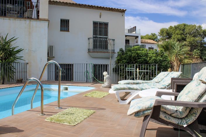 Image No.3-4 Bed Villa for sale