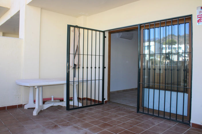 Image No.17-3 Bed Townhouse for sale