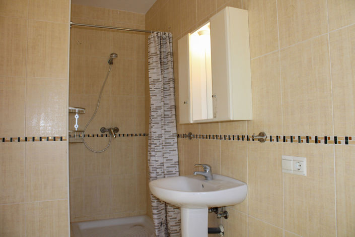 Image No.31-3 Bed Townhouse for sale