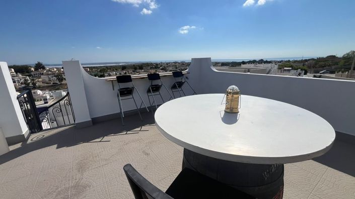 Image No.17-3 Bed Townhouse for sale