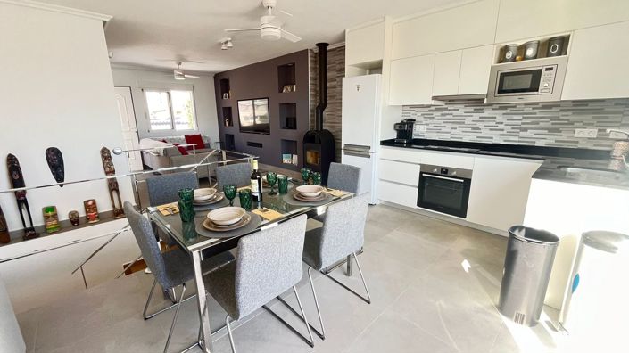 Image No.3-3 Bed Townhouse for sale