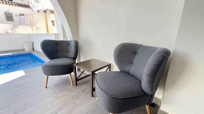 Image No.30-3 Bed Townhouse for sale