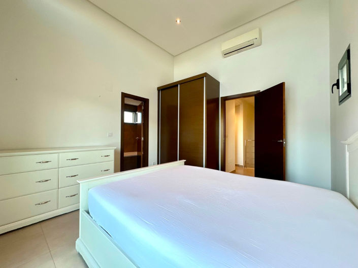 Image No.13-3 Bed Villa for sale