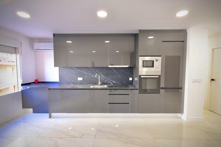 Image No.3-3 Bed Apartment for sale