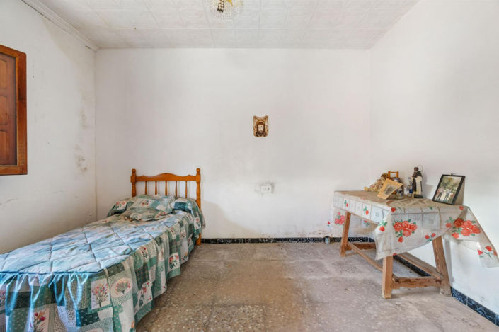 Image No.12-4 Bed Villa for sale