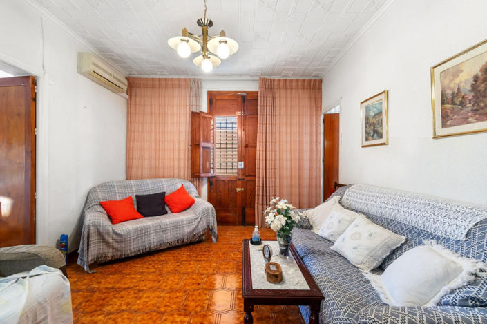 Image No.4-4 Bed Villa for sale