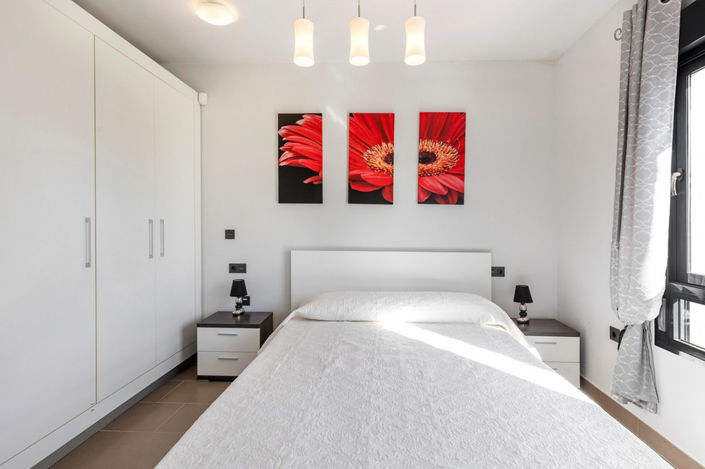 Image No.24-2 Bed Apartment for sale