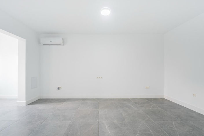 Image No.15-3 Bed Villa for sale