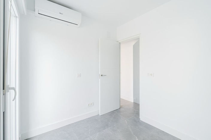 Image No.17-3 Bed Villa for sale