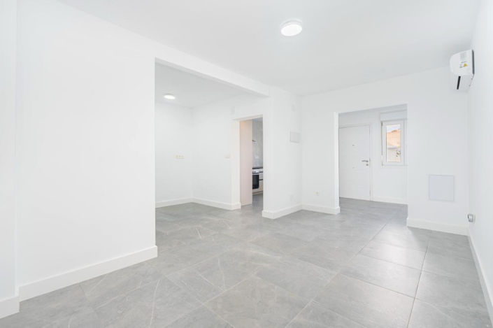 Image No.19-3 Bed Villa for sale