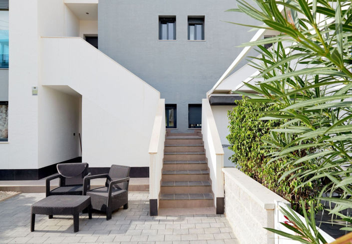 Image No.30-2 Bed Apartment for sale