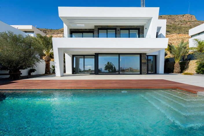 Image No.1-5 Bed Villa for sale