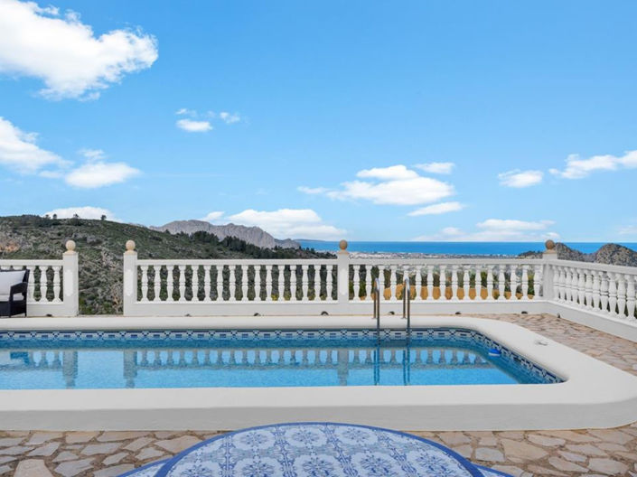 Image No.1-3 Bed Villa for sale