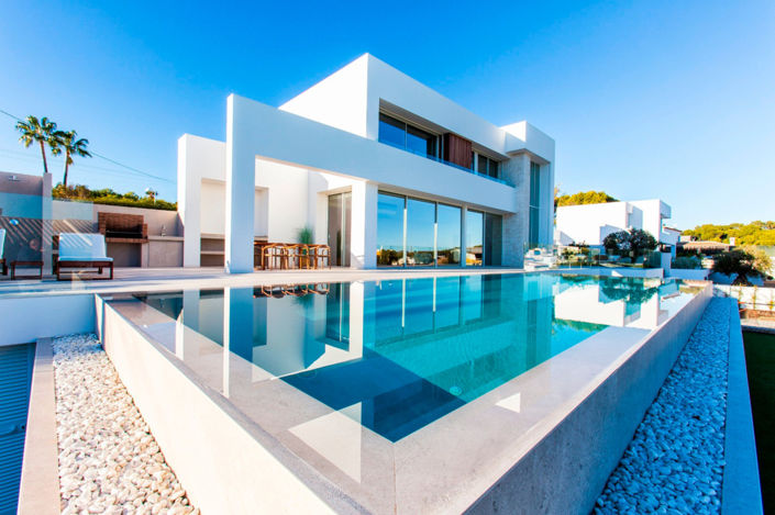 Image No.1-4 Bed Villa for sale