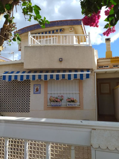 Image No.1-4 Bed Villa for sale