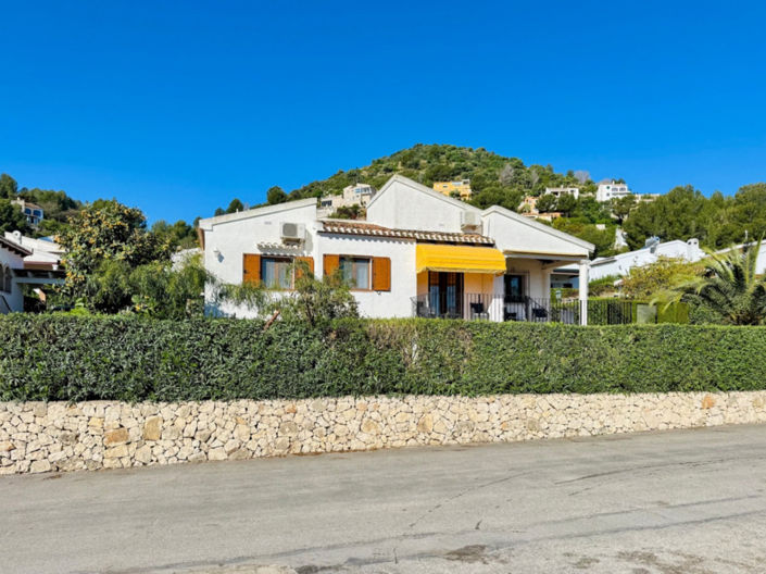 Image No.1-2 Bed Villa for sale
