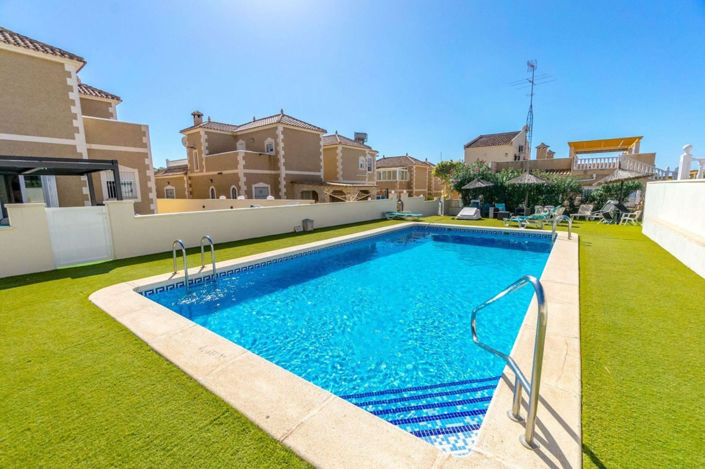 Image No.1-3 Bed Villa for sale