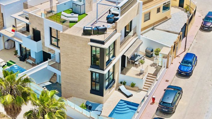 Image No.1-3 Bed Villa for sale
