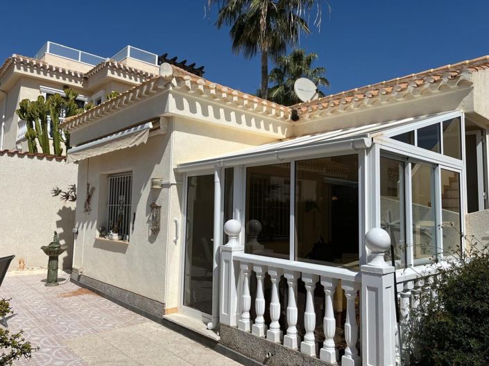 Image No.1-Villa de 2 chambres à vendre à Playa Flamenca