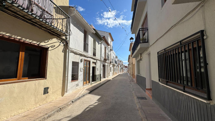 Image No.1-5 Bed Villa for sale