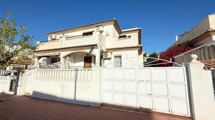 Image No.3-Villa de 3 chambres à vendre à Torrevieja