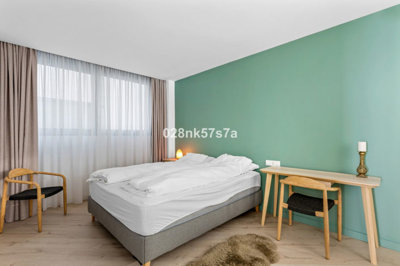 1ff5239c30e10f2ebca1xlarge