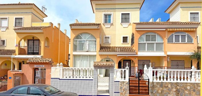 Image No.1-Maison de ville de 3 chambres à vendre à Orihuela Costa