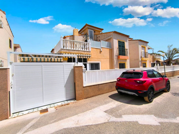 Image No.1-3 Bed Villa for sale