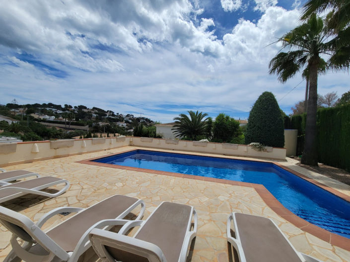 Image No.1-3 Bed Villa for sale