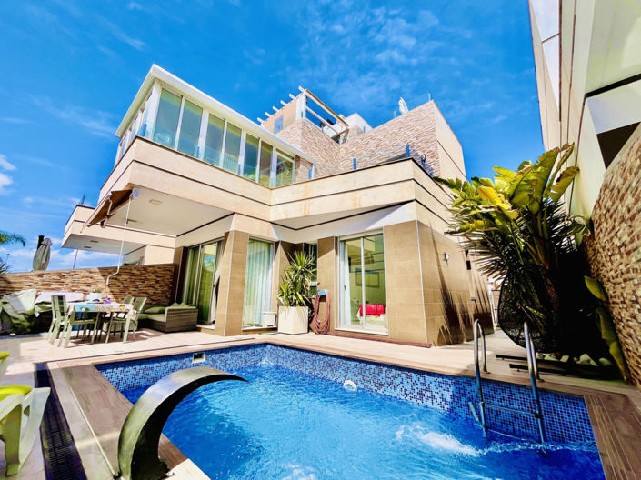 Image No.1-3 Bed Villa for sale
