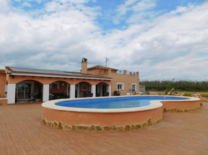 Image No.1-3 Bed Villa for sale