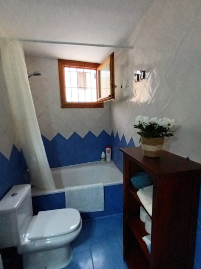 Image No.22-2 Bed Apartment for sale